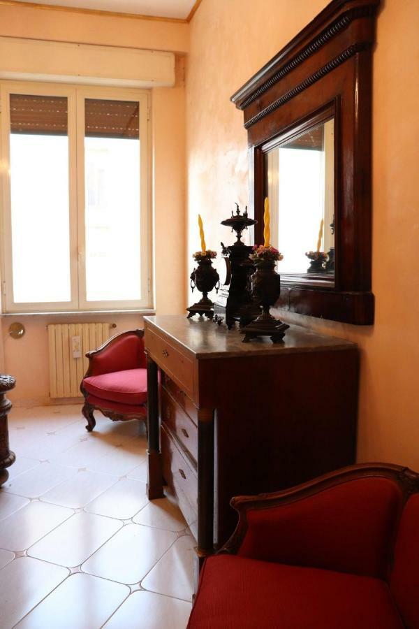 B&B Goldmund Napoli Dış mekan fotoğraf