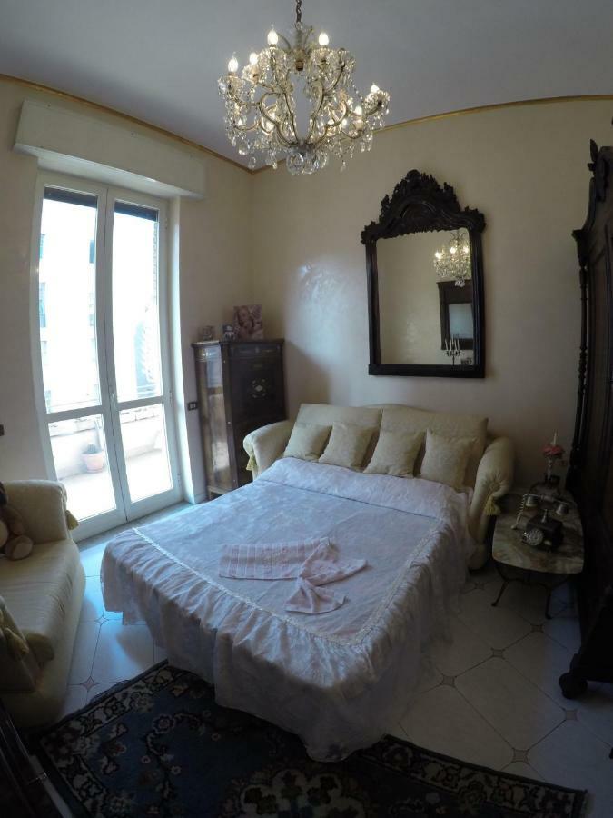 B&B Goldmund Napoli Dış mekan fotoğraf