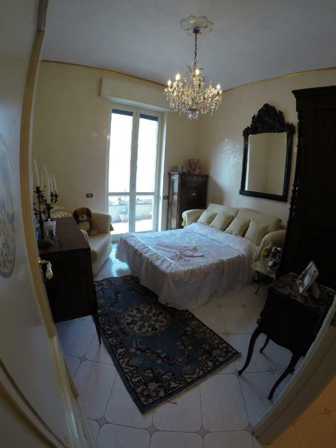 B&B Goldmund Napoli Dış mekan fotoğraf