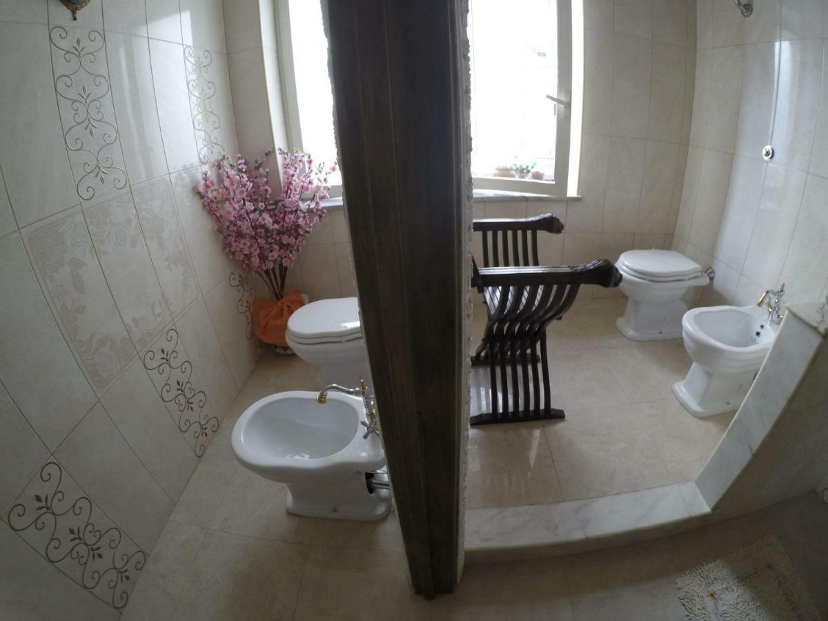 B&B Goldmund Napoli Dış mekan fotoğraf