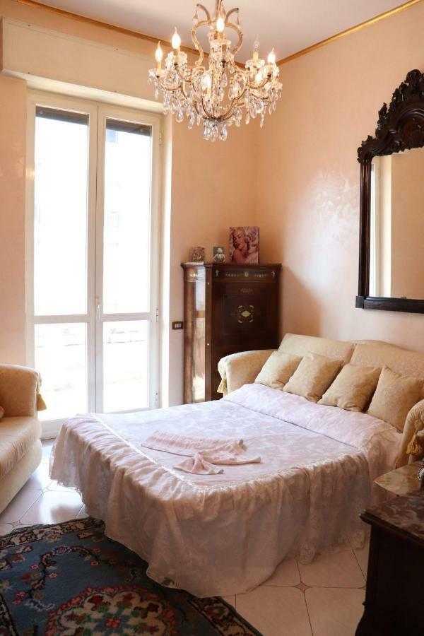 B&B Goldmund Napoli Dış mekan fotoğraf